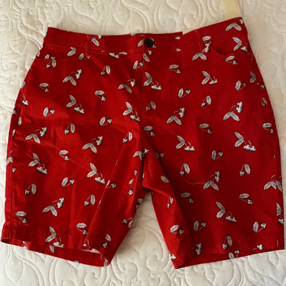 CJ Banks cherry midi shorts-16W